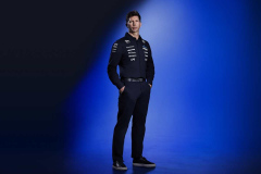 Shot_02_James_Team_Kit_130_V06_Q59UpTSX_20260203100249