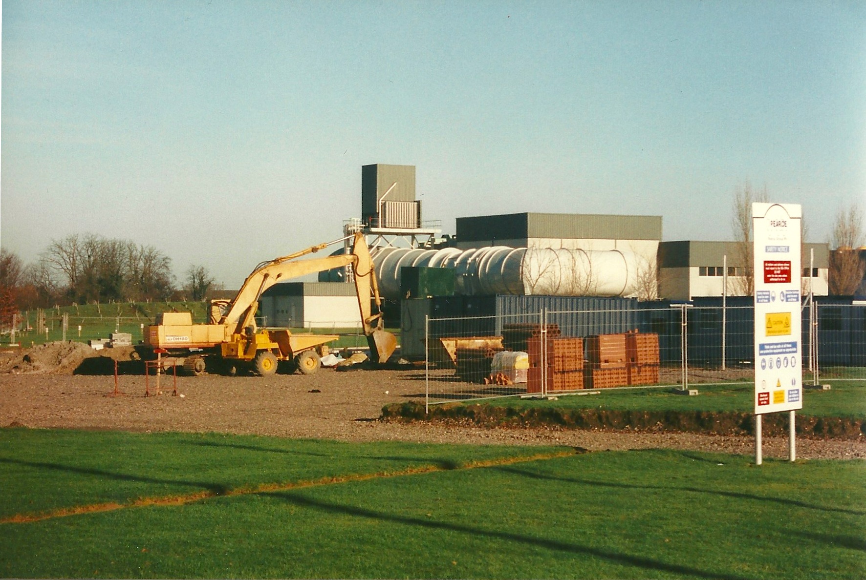 Building_the_WilliamsF1_Conference_Centre_and_Museum5940472409284969136
