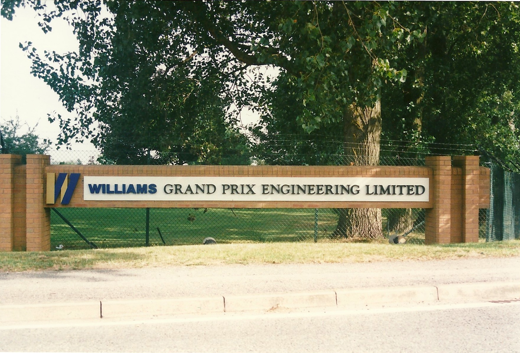 WilliamsF1_Factory,_Grove,_Oxfordshire748321349824681643
