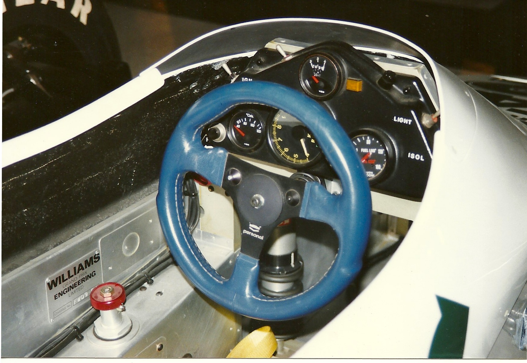 WilliamsF1_Factory_and_Museum,_Didcot9211474548929686155