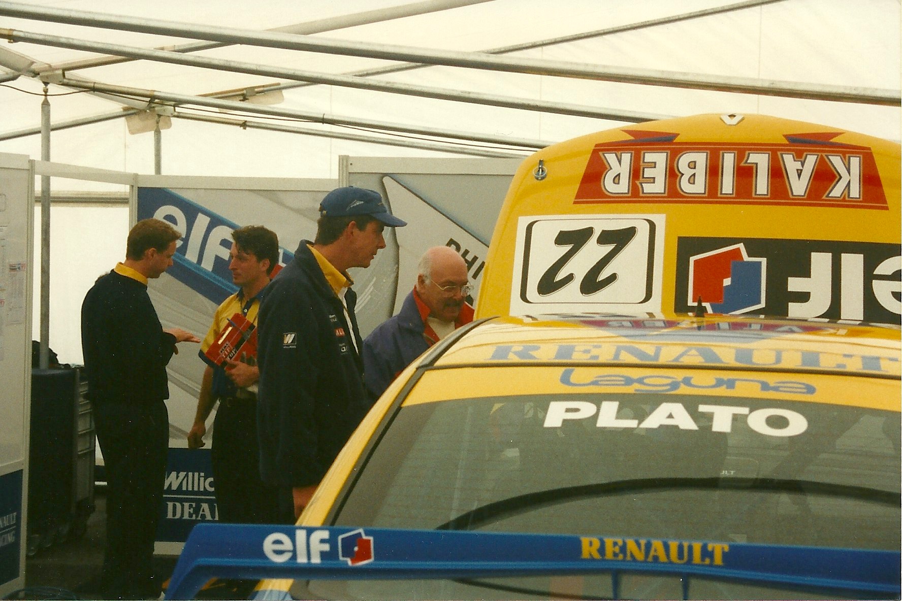 Williams_Touring_Car_at_Thruxton_19971656057068337829988